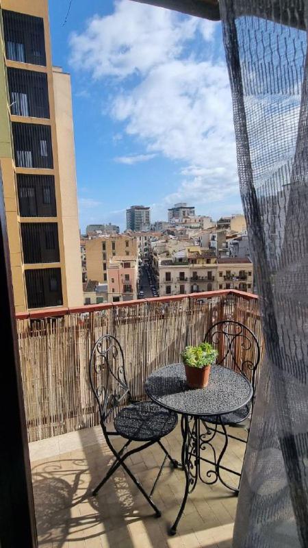 Enne'S Apartments In The Heart Of Palermo Bagian luar foto