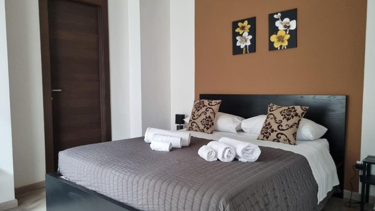 Enne'S Apartments In The Heart Of Palermo Bagian luar foto