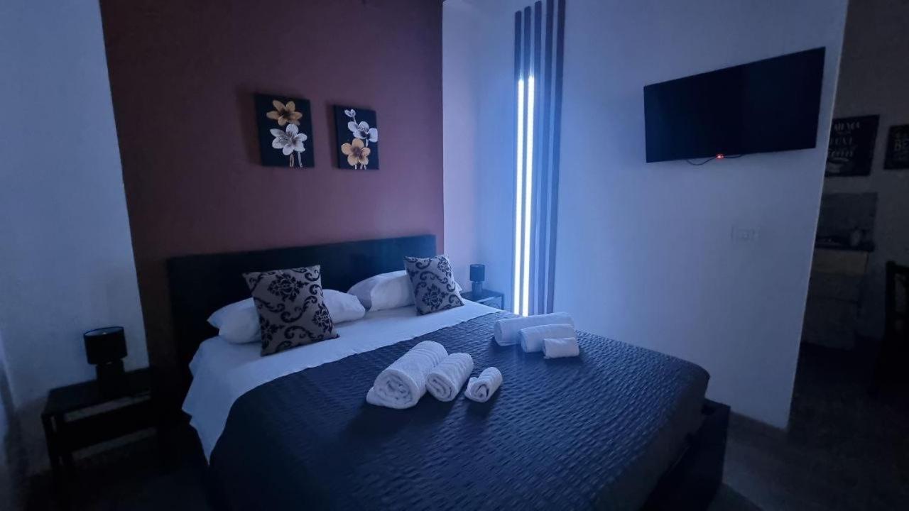 Enne'S Apartments In The Heart Of Palermo Bagian luar foto