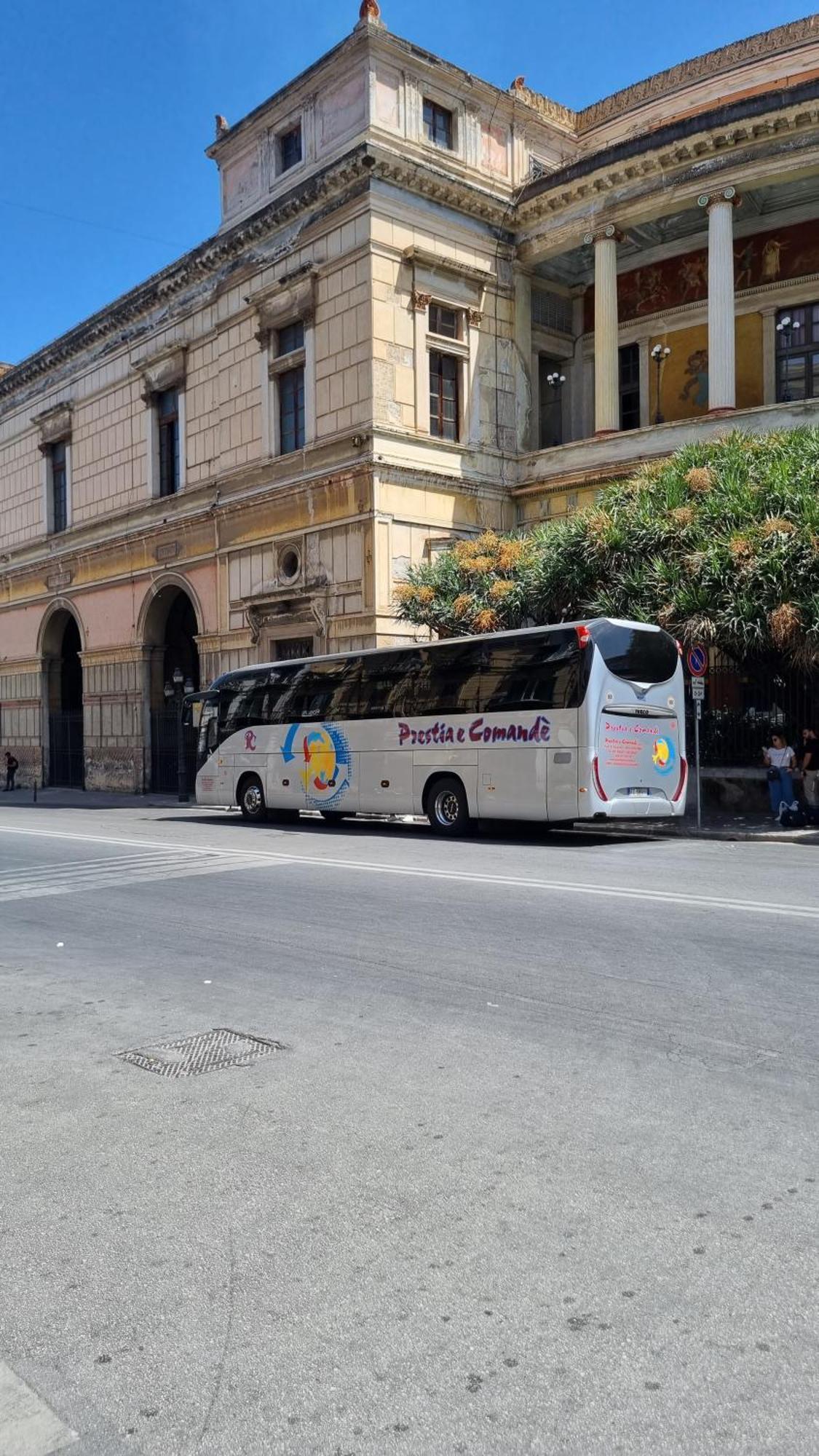 Enne'S Apartments In The Heart Of Palermo Bagian luar foto